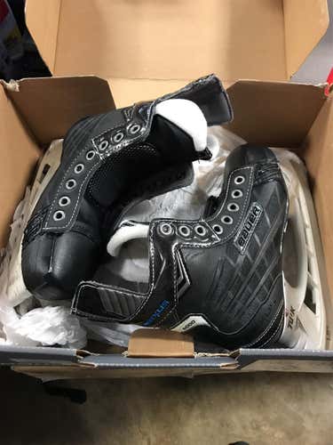 Nexus 6000 Hockey Skates Junior  Size 2