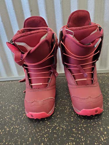 Like New Burton Emerald Women's Snowboard Boots Size 6.5