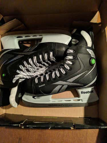 Reebok Hockey Skates pump XT Comp Senior Size 9