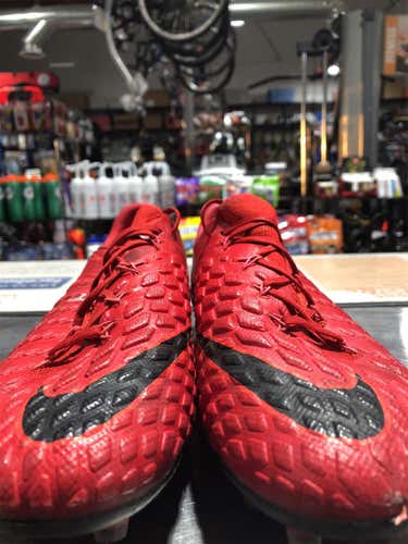 Men's 11.5 (W 12.5) Hypervenom Phantom III FG Cleats