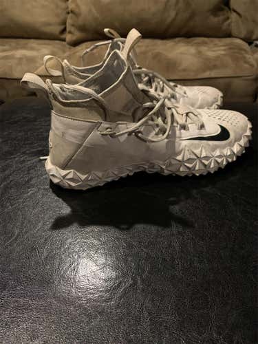 Men's Men's 8.5 (W 9.5) Nike Cleats Youth