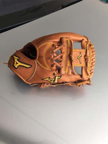 New Mizuno Pro Baseball Glove
