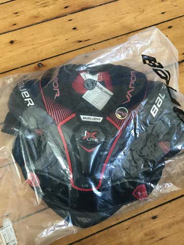New Large Bauer Vapor 1X Lite Shoulder Pads Senior