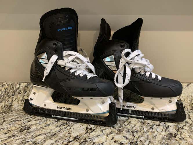 True Hockey Skates with Marsblade Holder Size 9D