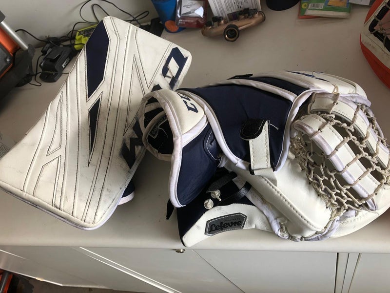 CCM EFLEX 4 Goalie Gloves & Blockers Regular Senior Pro Stock
