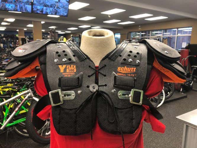 Small Schutt Y-Flex 500 Shoulder Pads