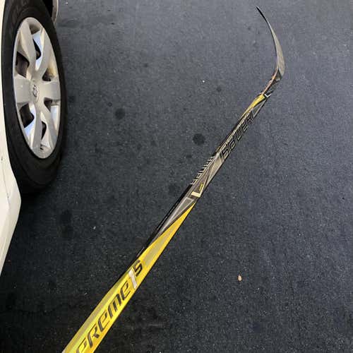 New Supreme 1S Hockey Stick Righty Mid Intermediate