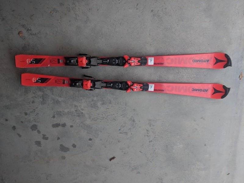 12 Men's 151 - 160 cm 2018 Atomic Redster FIS SL Skis