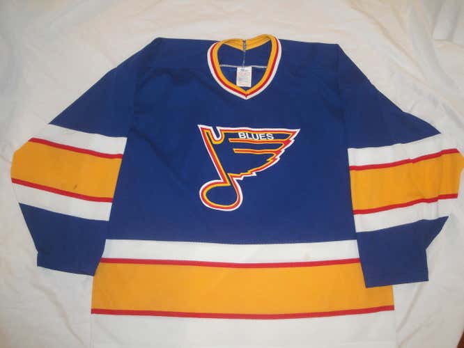 VINTAGE ST.LOUIS BLUES REPLICA JERSEY LARGE CCM BLUE