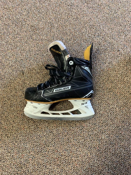 Supreme S160 Hockey Skates Junior Size 2.5