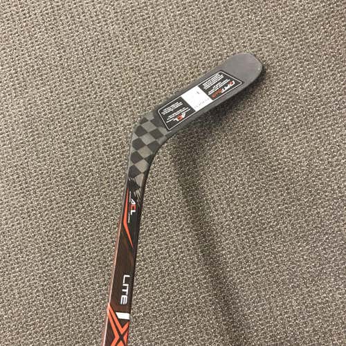 New Vapor 1X Lite Hockey Stick Righty Mid Senior