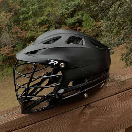 R Helmet Adult