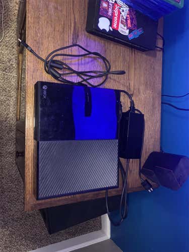Xbox One With HDMI Cable And Power Cable+ 1 Controller. MESSAGE ME TO TALK ABOUT PRICE