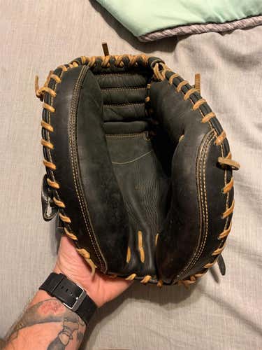 Heart of the Hide Baseball Glove