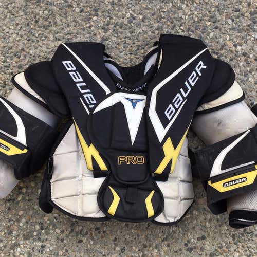 Medium Elite Goalie Chest Protector Senior Pro Stock