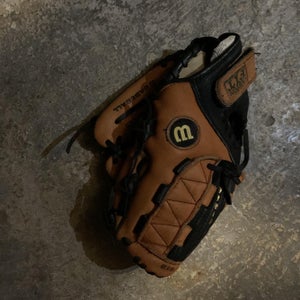 New Wilson Baseball Glove