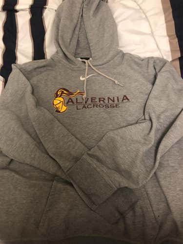 Large Nike Sweatshirt Adult