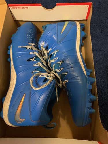 Limited Edition Nike Huarache 4 Cleats