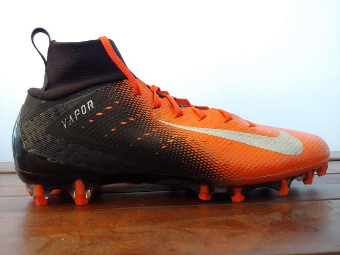 New Men's Men's 13.0 (W 14.0) Nike Cleats Adult