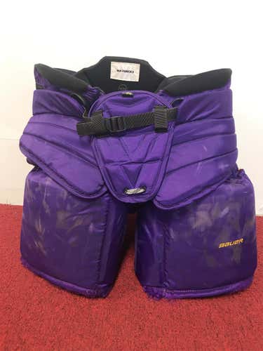 Mankato State Bauer Goalie Pants Size Large Pro Stock Item#MNKGP1