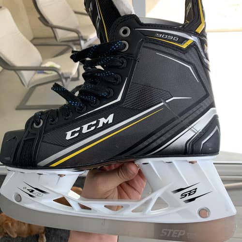 Tacks 9090 Hockey Skates Senior  Size 7D