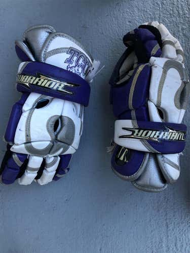 TCU Warrior Goalie Gloves- Old Warrior Model