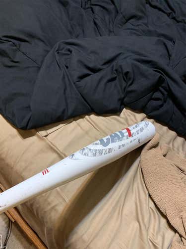 CAT 7 Bat