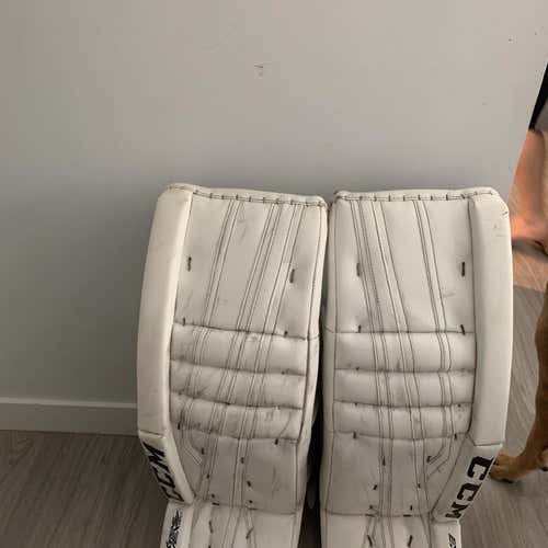 34" Extreme Flex 860 Goalie Leg Pads Senior