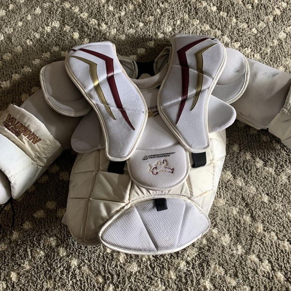 Large Velocity V7 XF Pro Carbon Chest and Arm Protector Goalie Chest Protector Senior Pro Stock