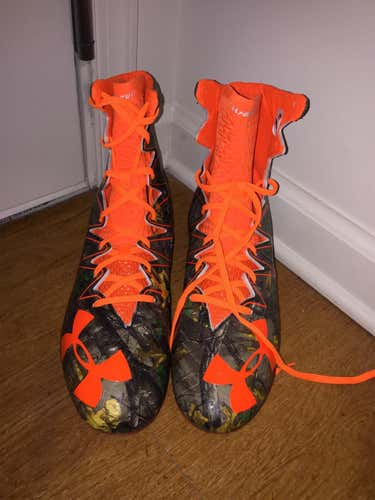 RARE Underarmour Camo Cleats