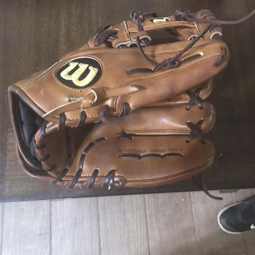 A2000 Baseball Glove Adult