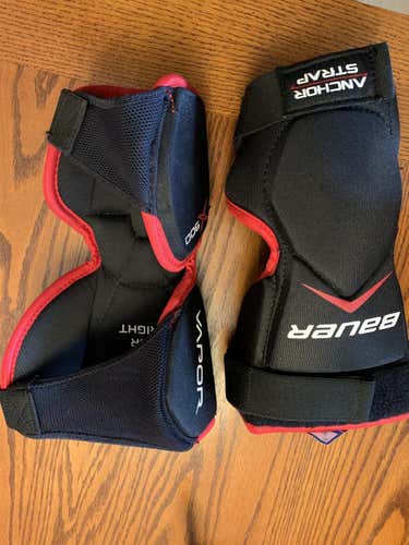 Bauer X900 Junior Goalie Knee Pads/Guards