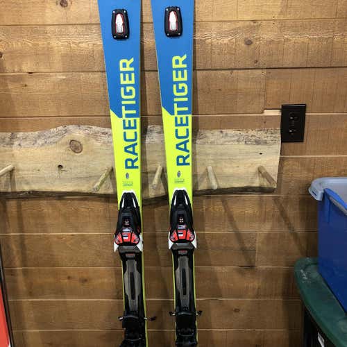 Racetiger SL Skis