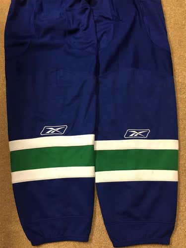 New Large Reebok Socks Senior