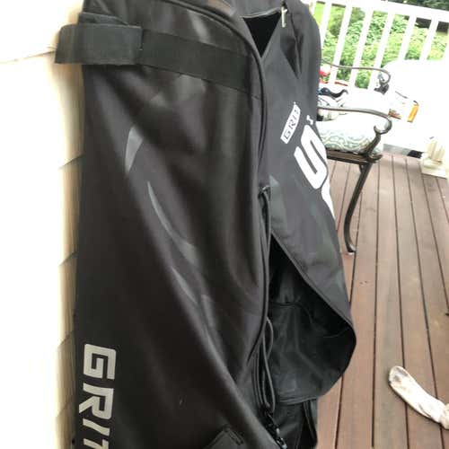 GT4 Goalie Bag