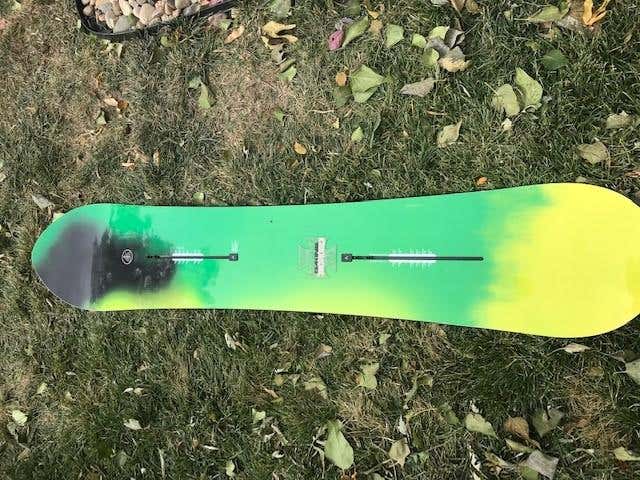 Burton Family Tree 157cm  EST  Excellent Condition