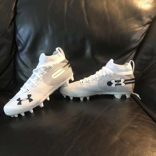 New Under Armour Spotlight Size 10.5