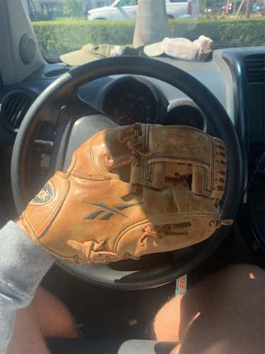 Reebok VR6000 Pro Series Baseball Glove