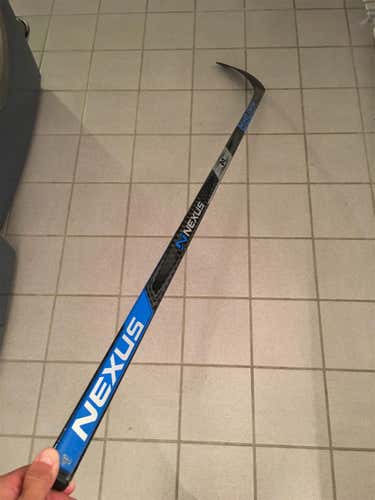 New Bauer Nexus 1N Team Stick P88 Curve 100 Flex
