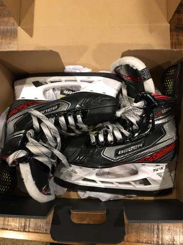Bauer Hockey Skates Junior  Size 2.5