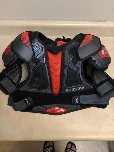 New Large CCM QuickLite Shoulder Pads Senior
