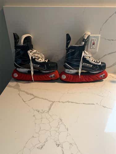 New Supreme 1S Hockey Skates Senior  Size 9