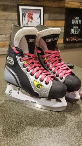 Graf Supra 301 Hockey Skates Junior Size 1.5