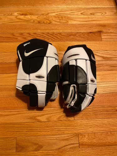 New Nike Ignite Gloves 14”