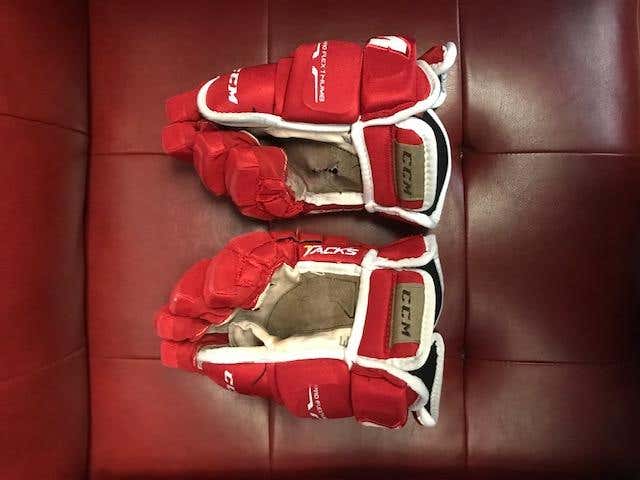 CCM Tacks 4 Roll Pro Gloves Senior