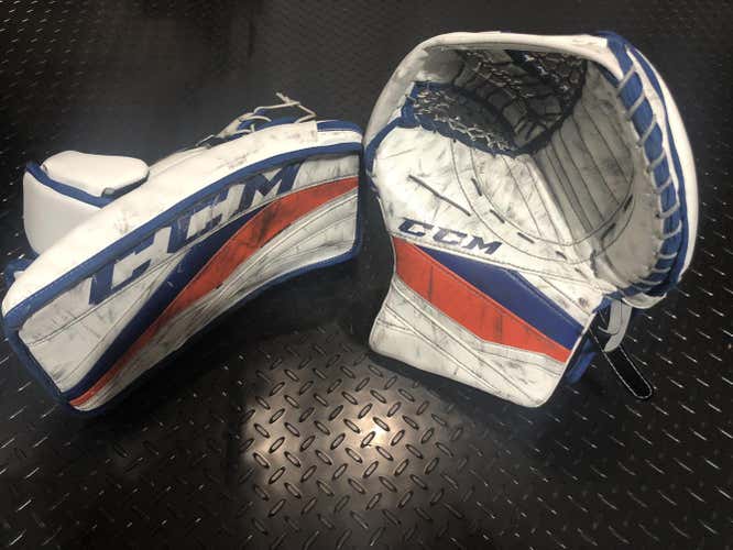 Kristers Gudlevskis pro stock CCM eflex 3 glove & blocker