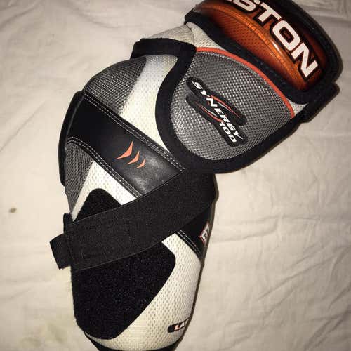 Large Easton Synergy 700 Elbow Pads Senior Pro Stock