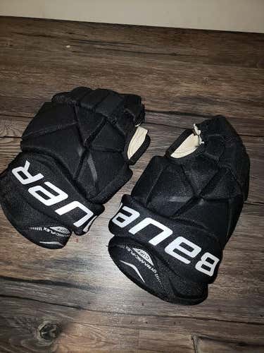 Bauer Vapor X700 Gloves Senior