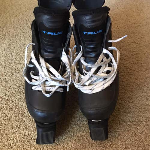 True Hockey Skates Senior Size 7