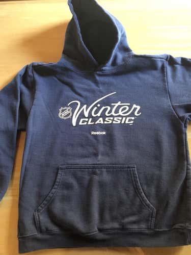 Youth XL Reebok Hoodie Winter classic